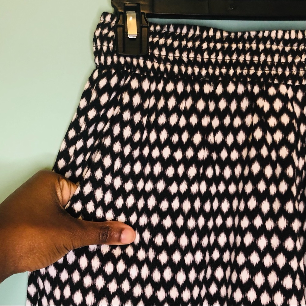 Patterned B&W Bottoms - Picture 3 of 6